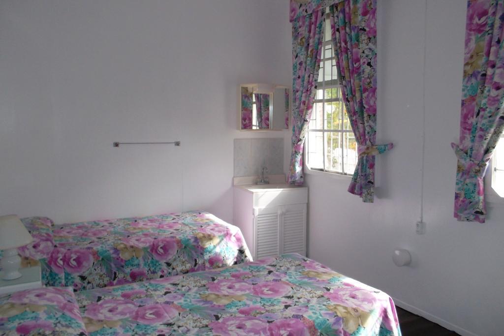 Beach Guest House Cleverdale Bridgetown Exterior foto